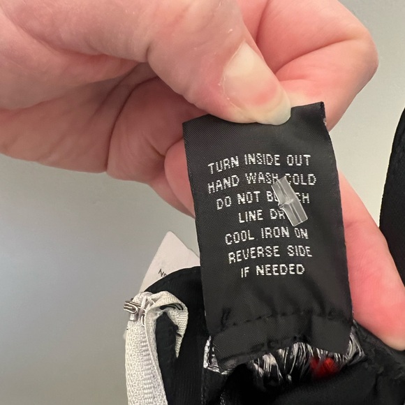 Teeze Me Juniors' Embroidered Halter Fit & Flare Dress size 5.  NEW with tag. - Picture 6 of 8